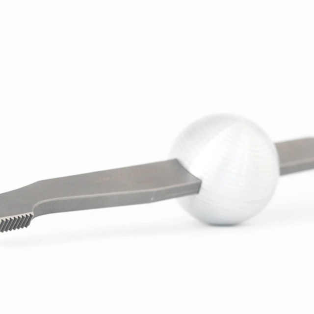 Double Ended Thread Chaser